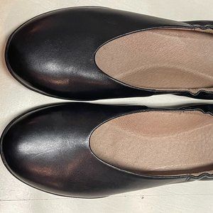 Dansko Black Leather flat shoes